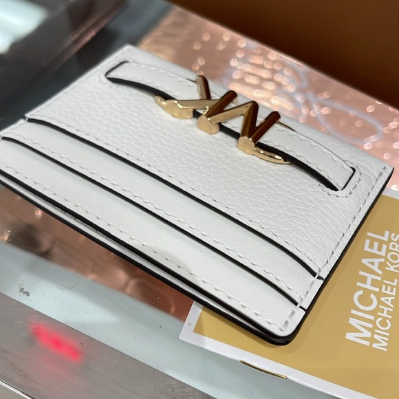 MICHAEL KORS
Reed Large Pebbled Leather Card Holder Case Wallet 
OPTIC WHITE
NWT - Picture 10 of 16